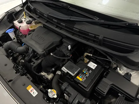 DX72ZWD Hyundai i10 1.0 MPi Premium 5dr Auto Thumbnail #28