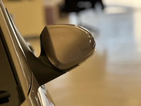 DX72ZWD Hyundai i10 1.0 MPi Premium 5dr Auto Thumbnail #30