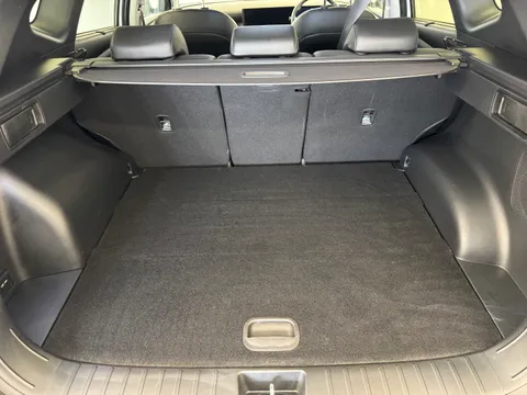 DU74ZGD Hyundai Tucson 1.6T Hybrid Premium 5dr Auto Thumbnail #10