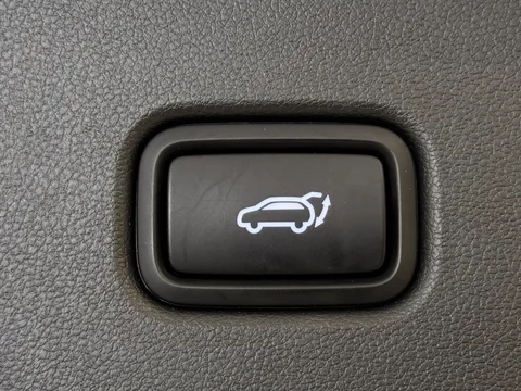 DU74ZGD Hyundai Tucson 1.6T Hybrid Premium 5dr Auto Thumbnail #11