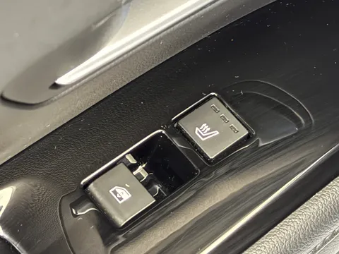 DU74ZGD Hyundai Tucson 1.6T Hybrid Premium 5dr Auto Thumbnail #12