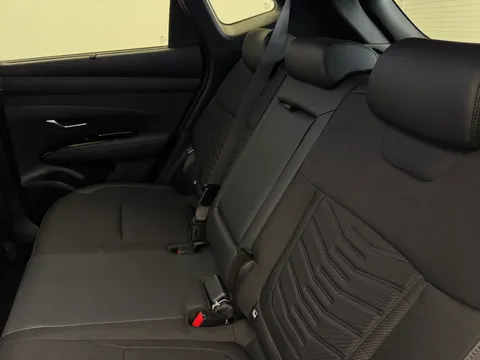 DU74ZGD Hyundai Tucson 1.6T Hybrid Premium 5dr Auto Thumbnail #13