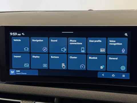 DU74ZGD Hyundai Tucson 1.6T Hybrid Premium 5dr Auto Thumbnail #24