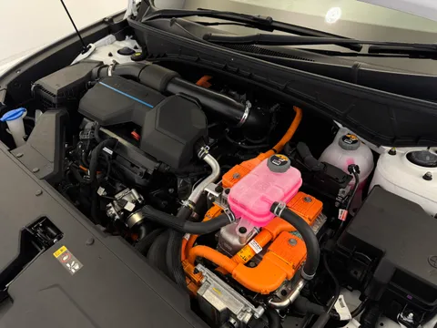 DU74ZGD Hyundai Tucson 1.6T Hybrid Premium 5dr Auto Thumbnail #30