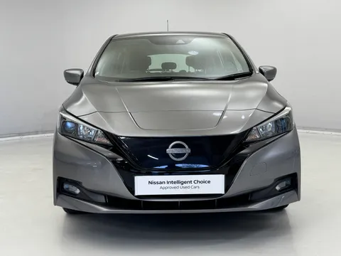 4 of 33 for Nissan LEAF 110kW Acenta 39kWh 5dr Auto