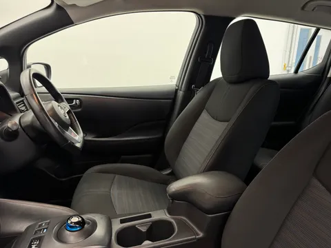 15 of 33 for Nissan LEAF 110kW Acenta 39kWh 5dr Auto