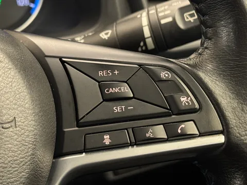 22 of 33 for Nissan LEAF 110kW Acenta 39kWh 5dr Auto