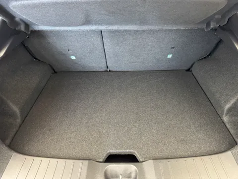 DX74YTB Nissan Juke 1.0 DiG-T Tekna 5dr DCT Thumbnail #11