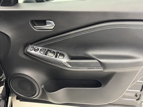 DE72YCB Nissan Juke 1.0 DiG-T 114 N-Connecta 5dr DCT Thumbnail #20