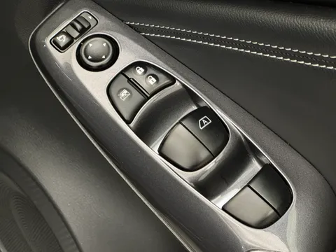 DE72YCB Nissan Juke 1.0 DiG-T 114 N-Connecta 5dr DCT Thumbnail #21