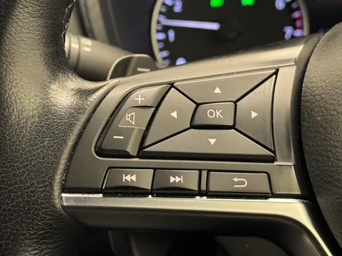 DE72YCB Nissan Juke 1.0 DiG-T 114 N-Connecta 5dr DCT Thumbnail #23