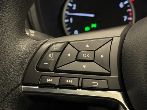 DN71RZA Nissan Juke 1.0 DiG-T 114 Acenta 5dr Thumbnail #23