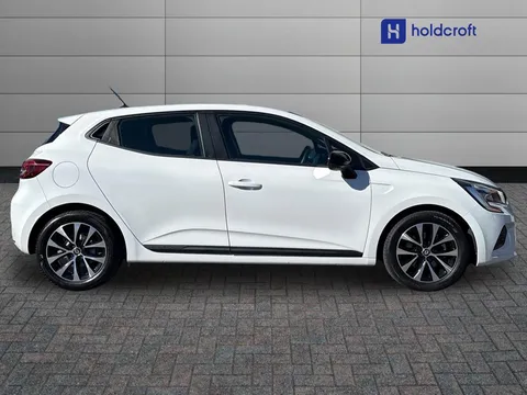 BJ72APO Renault Clio 1.6 E-TECH full hybrid 145 Evolution 5dr Auto Thumbnail #7