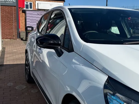 BJ72APO Renault Clio 1.6 E-TECH full hybrid 145 Evolution 5dr Auto Thumbnail #21