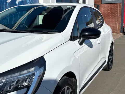 BJ72APO Renault Clio 1.6 E-TECH full hybrid 145 Evolution 5dr Auto Thumbnail #22