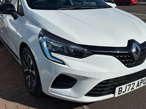 BJ72APO Renault Clio 1.6 E-TECH full hybrid 145 Evolution 5dr Auto Thumbnail #25