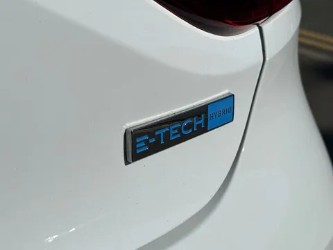 BJ72APO Renault Clio 1.6 E-TECH full hybrid 145 Evolution 5dr Auto Thumbnail #27