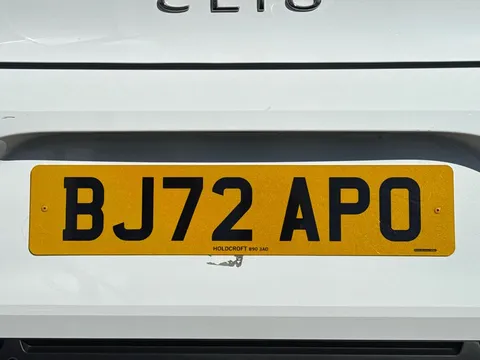 BJ72APO Renault Clio 1.6 E-TECH full hybrid 145 Evolution 5dr Auto Thumbnail #28