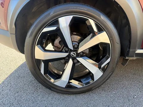 DH23LSD Nissan Juke 1.6 Hybrid Tekna 5dr Auto Thumbnail #9