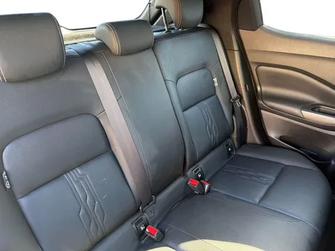 DH23LSD Nissan Juke 1.6 Hybrid Tekna 5dr Auto Thumbnail #16