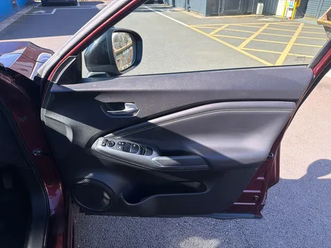 DH23LSD Nissan Juke 1.6 Hybrid Tekna 5dr Auto Thumbnail #18