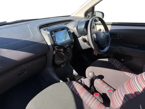 KE69EEW Citroën C1 1.0 VTi 72 Feel 3dr Thumbnail #4