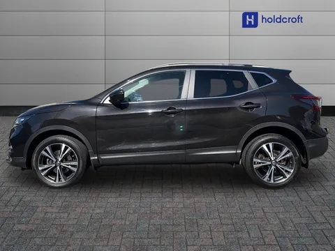 YL70GZG Nissan Qashqai 1.3 DiG-T 160 N-Connecta 5dr DCT [Glass Roof Pack] Thumbnail #6