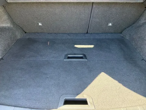 YL70GZG Nissan Qashqai 1.3 DiG-T 160 N-Connecta 5dr DCT [Glass Roof Pack] Thumbnail #19