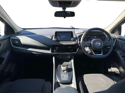 DP73TVD Nissan Qashqai 1.3 DiG-T MH 158 Acenta Premium 5dr Xtronic Thumbnail #12