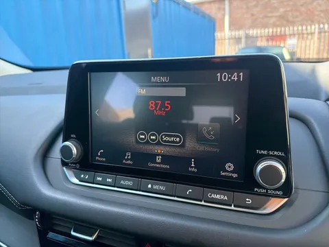 DP73TVD Nissan Qashqai 1.3 DiG-T MH 158 Acenta Premium 5dr Xtronic Thumbnail #14