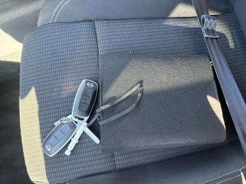 DP73TVD Nissan Qashqai 1.3 DiG-T MH 158 Acenta Premium 5dr Xtronic Thumbnail #21