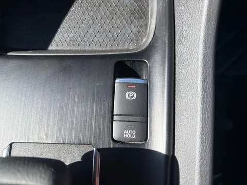 DP73TVD Nissan Qashqai 1.3 DiG-T MH 158 Acenta Premium 5dr Xtronic Thumbnail #26