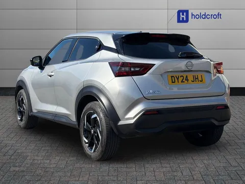 DY24JHJ Nissan Juke 1.0 DiG-T 114 N-Connecta 5dr Thumbnail #4