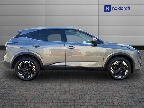 DX75XPE Nissan Qashqai 1.5 E-Power N-Connecta 5dr Auto Thumbnail #3