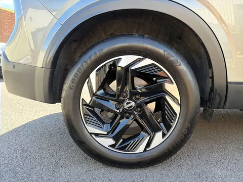 DX75XPE Nissan Qashqai 1.5 E-Power N-Connecta 5dr Auto Thumbnail #9