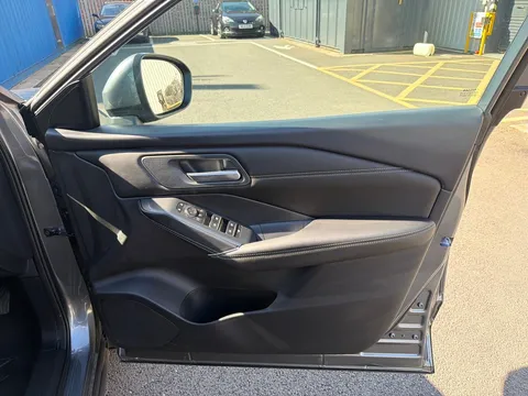 DX75XPE Nissan Qashqai 1.5 E-Power N-Connecta 5dr Auto Thumbnail #18