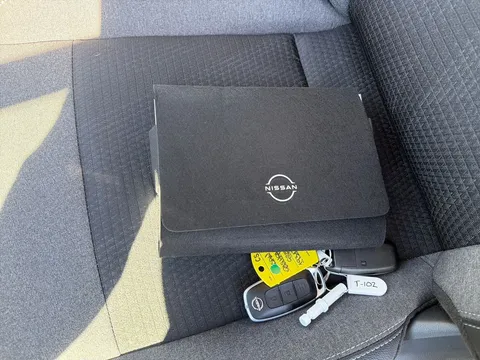 DX75XPE Nissan Qashqai 1.5 E-Power N-Connecta 5dr Auto Thumbnail #21