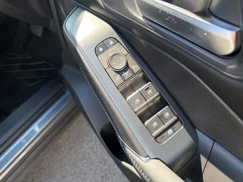 DX75XPE Nissan Qashqai 1.5 E-Power N-Connecta 5dr Auto Thumbnail #22