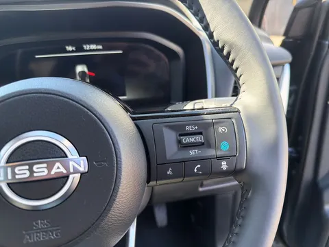 DX75XPE Nissan Qashqai 1.5 E-Power N-Connecta 5dr Auto Thumbnail #24