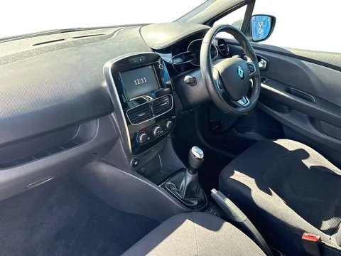 4 of 30 for Renault Clio 0.9 TCE 90 Iconic 5dr