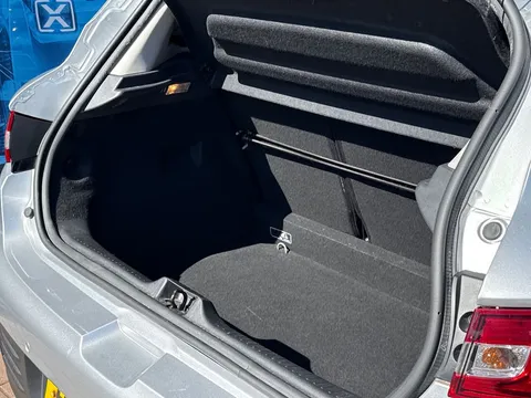 27 of 30 for Renault Clio 0.9 TCE 90 Iconic 5dr