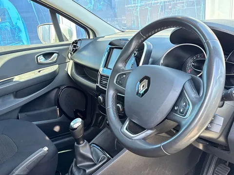 29 of 30 for Renault Clio 0.9 TCE 90 Iconic 5dr