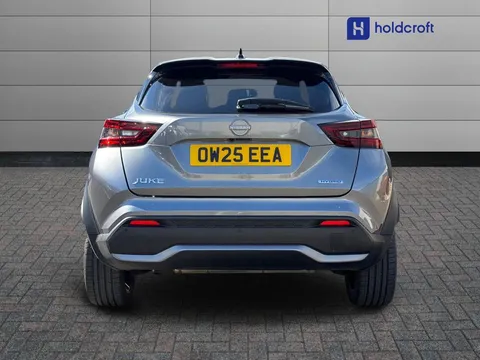 OW25EEA Nissan Juke 1.6 Hybrid Tekna+ 5dr Auto Thumbnail #5