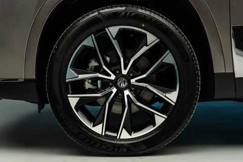  Mg S9 Premium Thumbnail #4