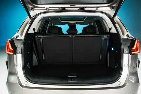  Mg S9 Premium Thumbnail #8