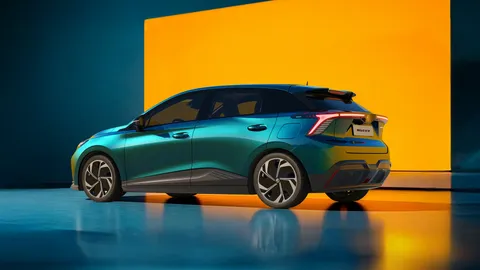  Mg Mg4 Ev Premium Long Range Thumbnail #7