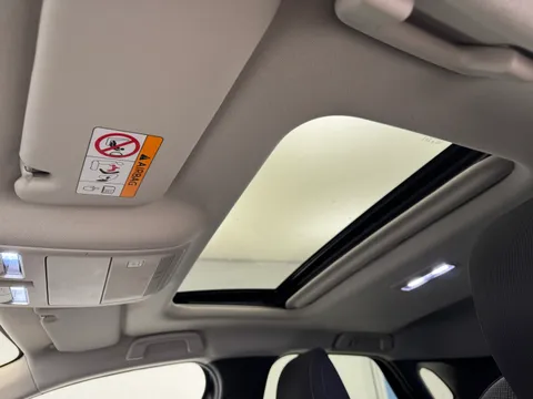 DU72XOV Mazda Cx-30 2.0 e-Skyactiv X MHEV Sport Lux 5dr Thumbnail #17