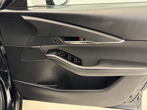 DU72XOV Mazda Cx-30 2.0 e-Skyactiv X MHEV Sport Lux 5dr Thumbnail #20