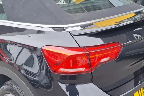 DA71LPP Volkswagen T-Roc 1.5 TSI Design 2dr DSG Thumbnail #17