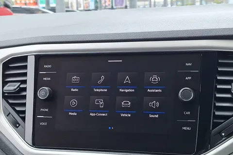 DA71LPP Volkswagen T-Roc 1.5 TSI Design 2dr DSG Thumbnail #40